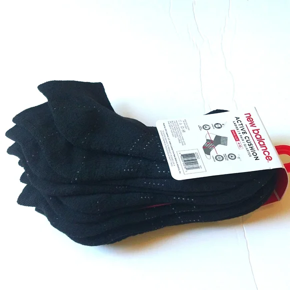 NWT New Balance 6 Pairs Black Women's Active Cushion Quarter Socks Size 4-10 - Picture 10 of 10